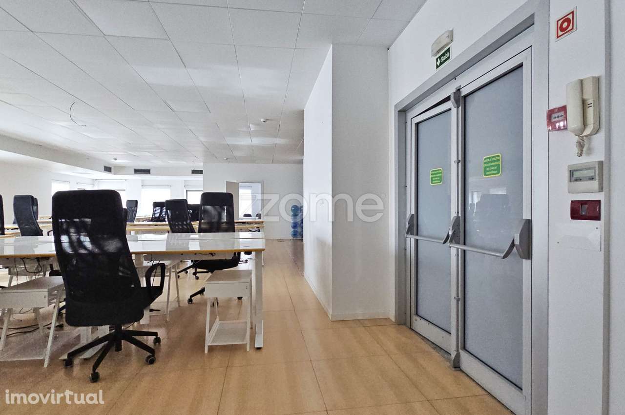 Escritório com 220m2 em Alfragide - Grande imagem: 5/22