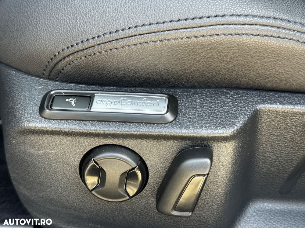 Volkswagen Passat 2.0 TDI SCR DSG Highline - 10