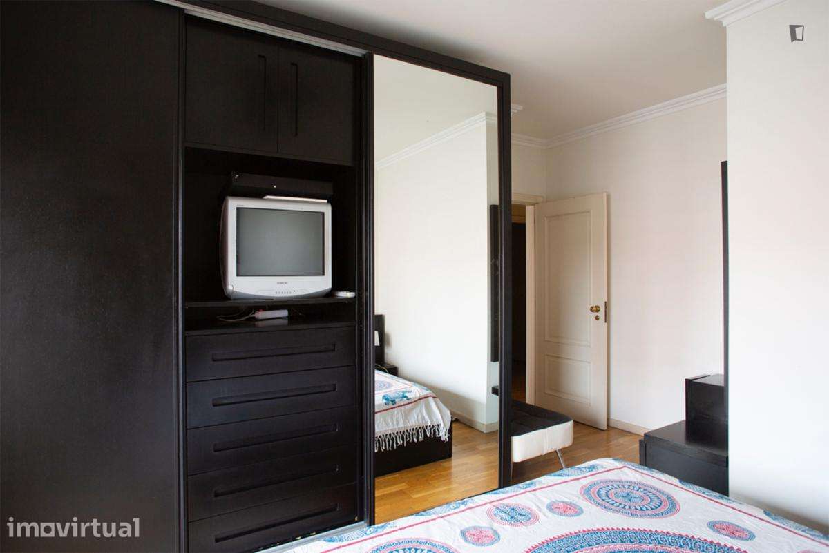 Quarto - localizado em Sete Rios Lisbon - Grande imagem: 4/13