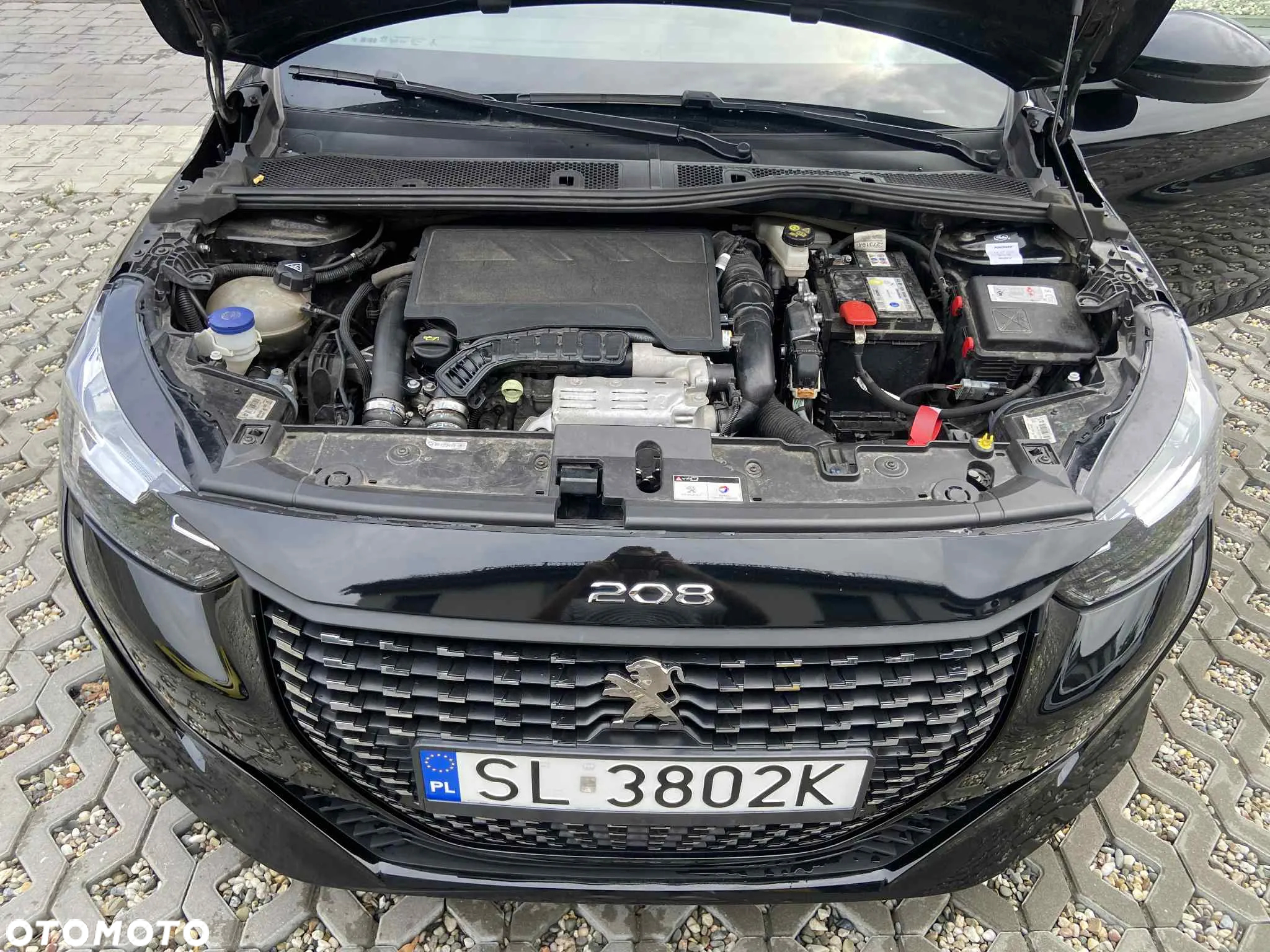 Peugeot 208 PureTech 100 GT Pack - 13
