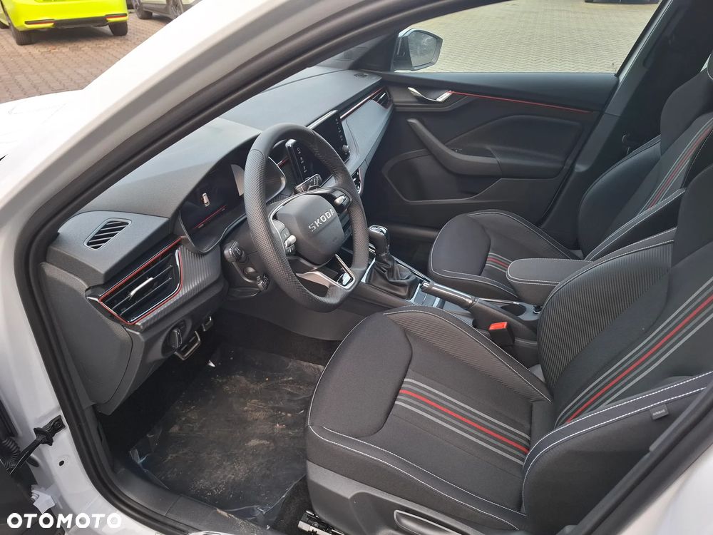 Skoda Kamiq 1.5 TSI Monte Carlo DSG - 10