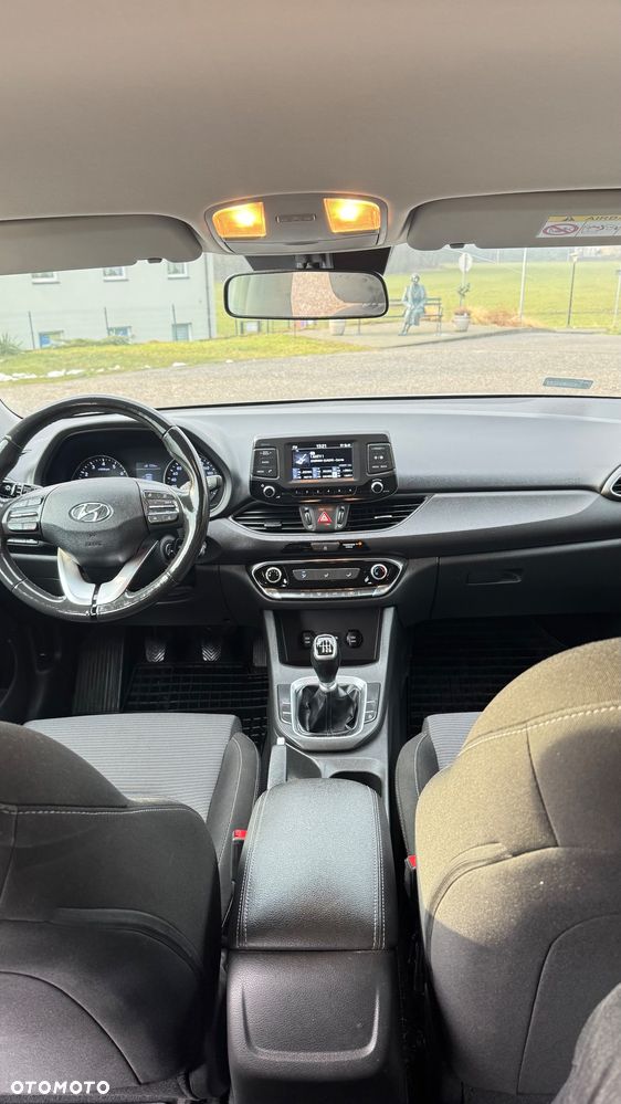 Hyundai i30 1.4 Classic + - 6