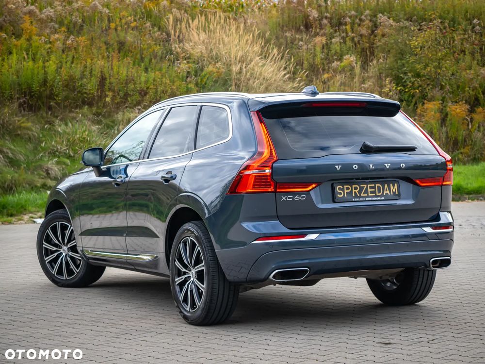 Volvo XC 60 D5 SCR AWD Inscription - 3