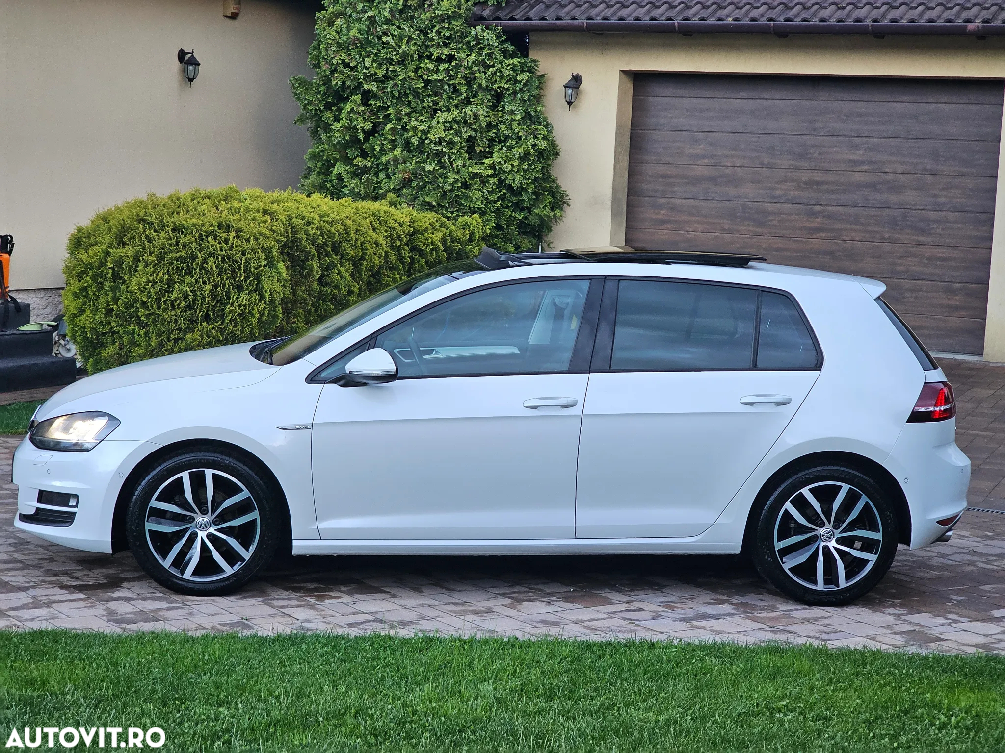 Volkswagen Golf 1.4 TSI BlueMotion Technology Cup - 9