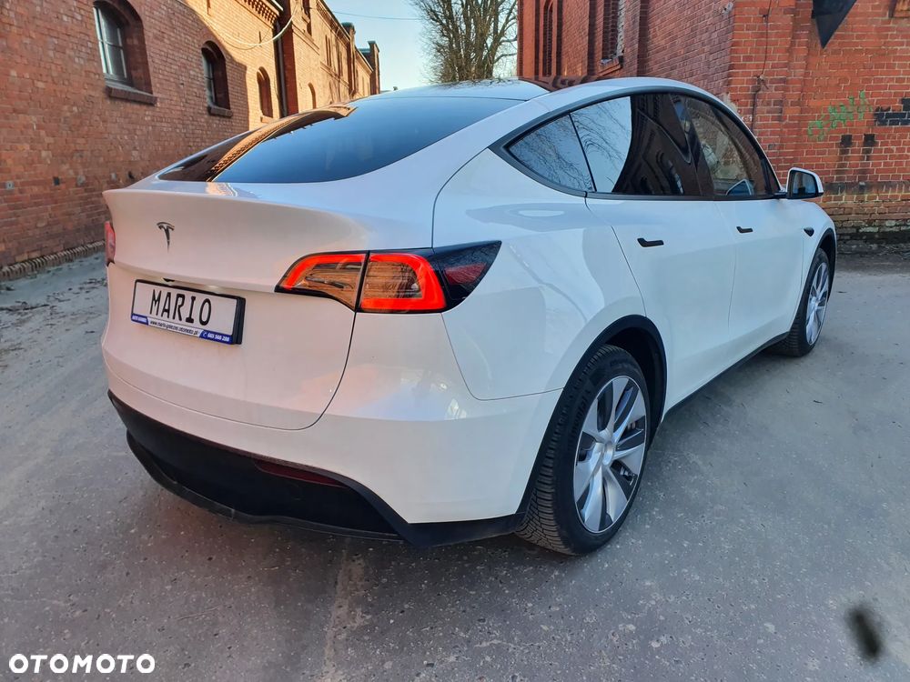 Tesla Y Long Range RWD - 3