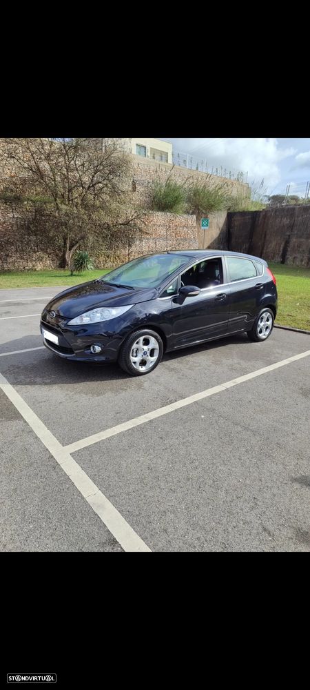 Ford Fiesta 1.25 Techno - 1