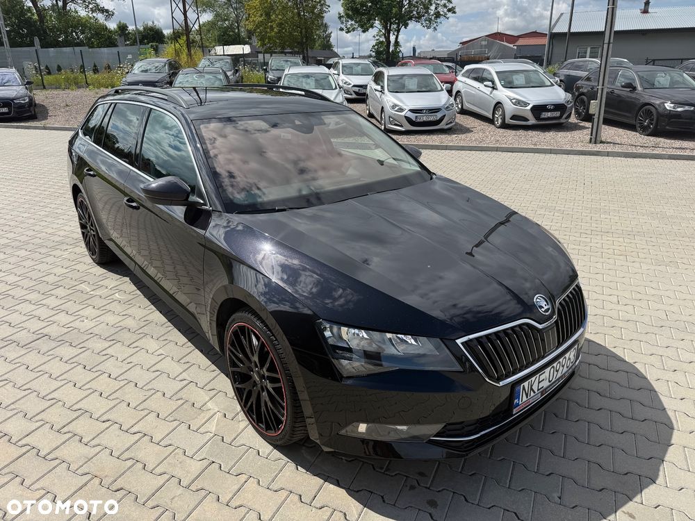 Skoda Superb 2.0 TDI 4x4 DSG Premium Edition - 16