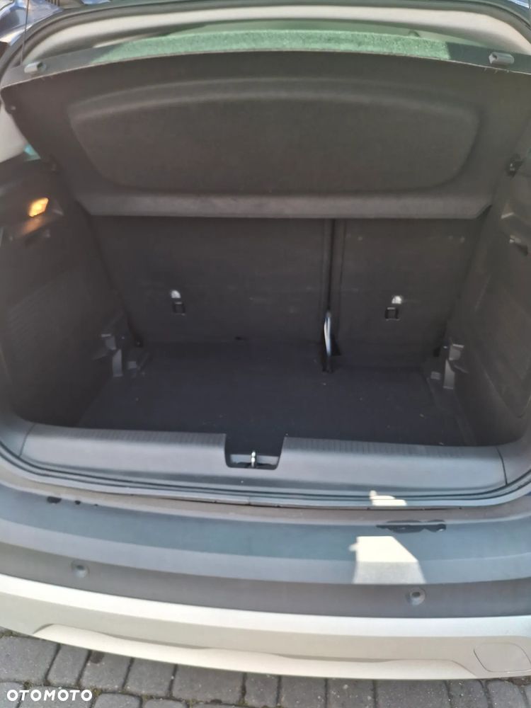 Opel Crossland X - 10