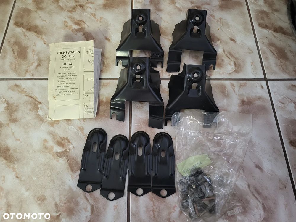 Stopy Bagażnika  VW GOLF 4 ,Bora po 98-   5 dzwi - 1