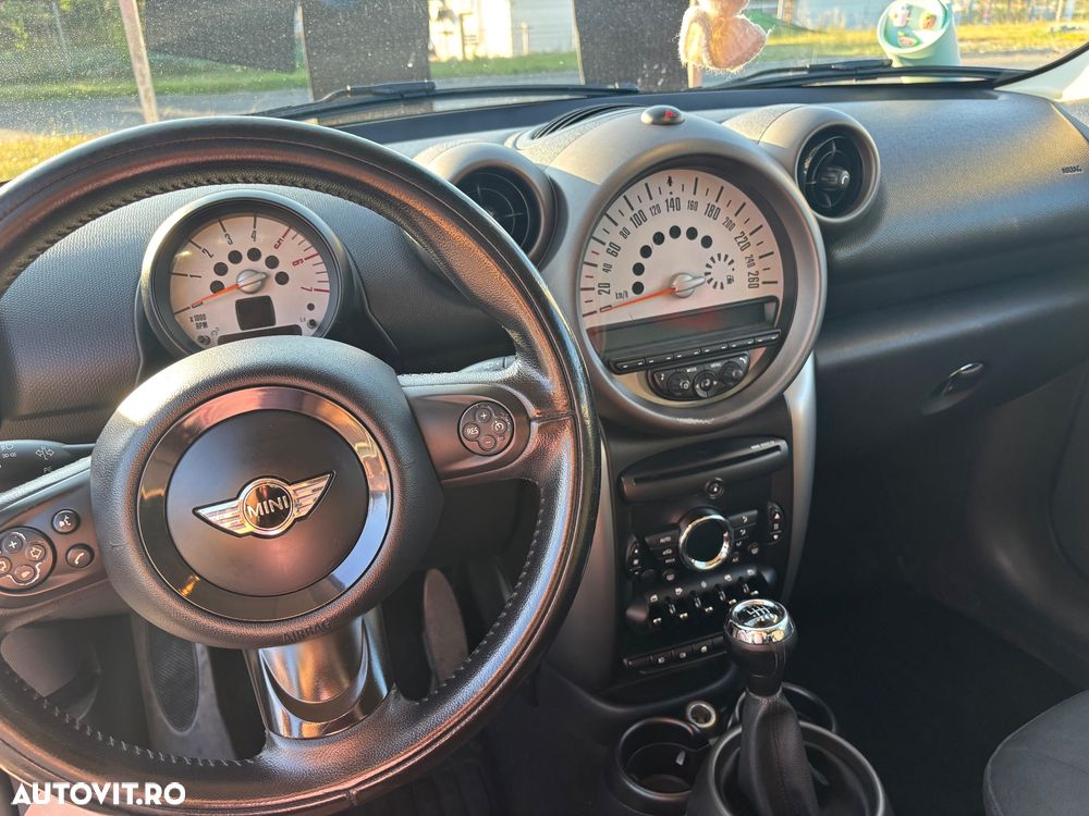 Mini Countryman One D - 19