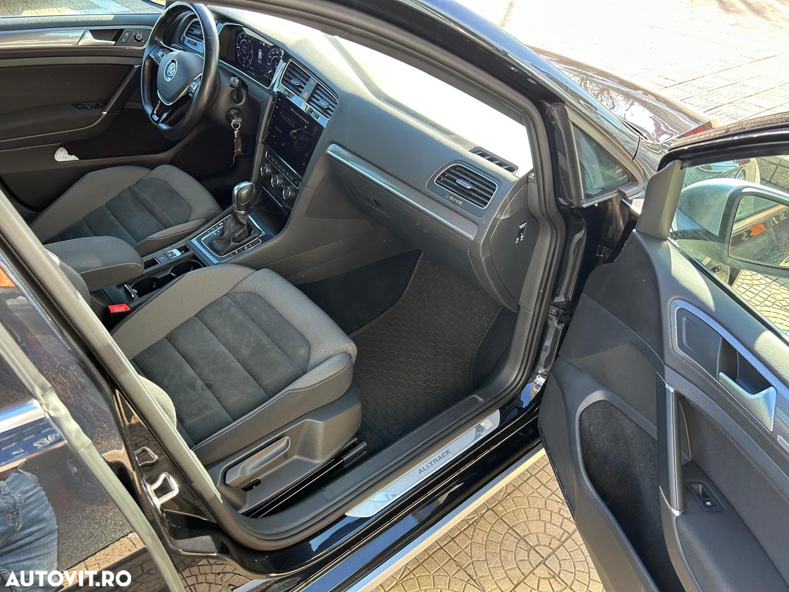 Volkswagen Golf Alltrack 2.0 TDI 4Motion BlueMotion Techn DSG - 11