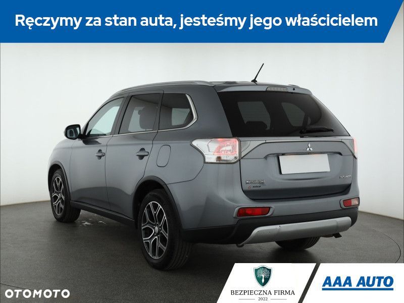 Mitsubishi Outlander - 6