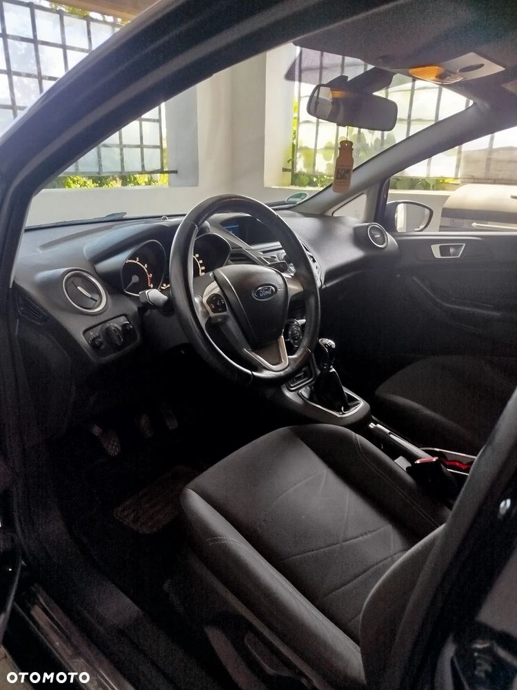 Ford Fiesta - 8