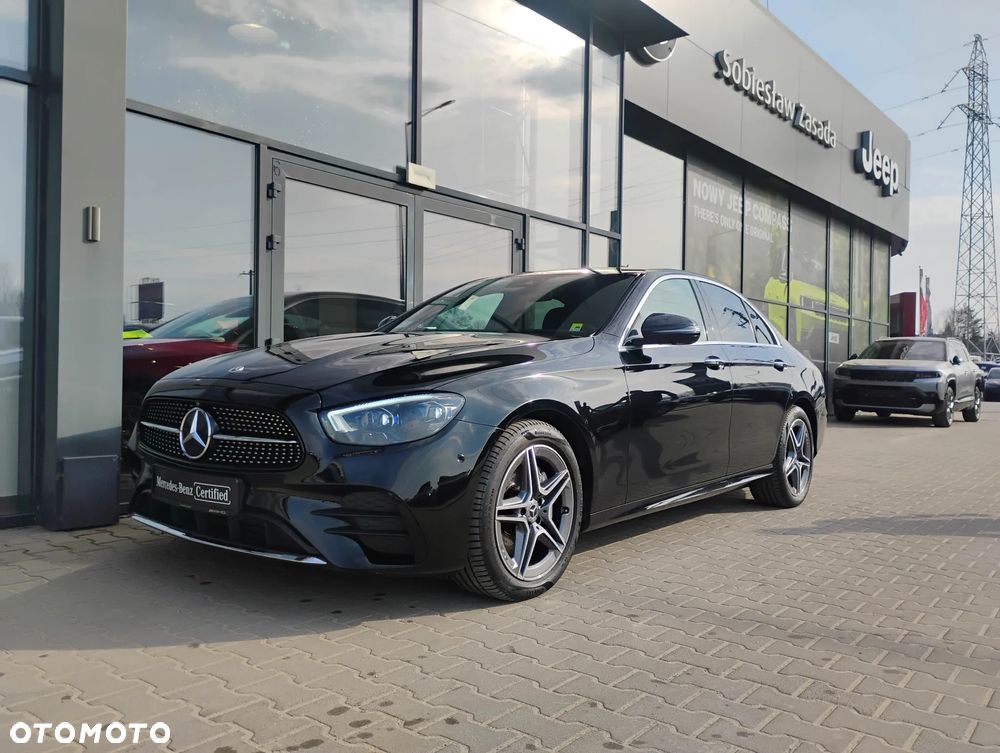 Mercedes-Benz Klasa E 220 d 4-Matic AMG - 24