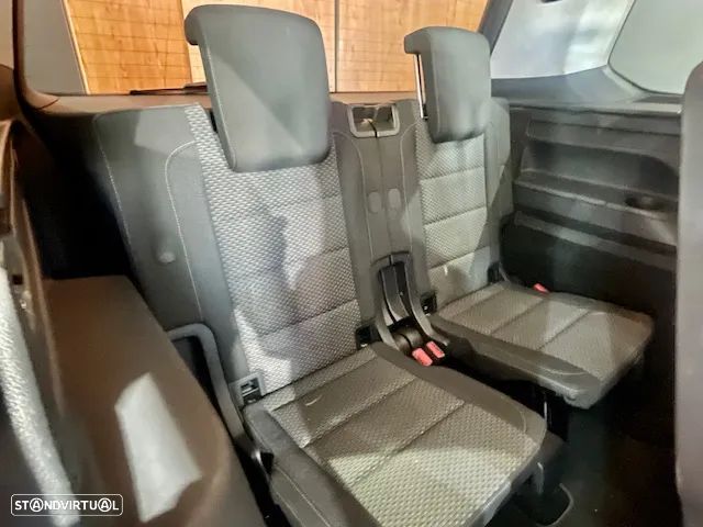 VW Touran 1.6 TDI Confortline - 12