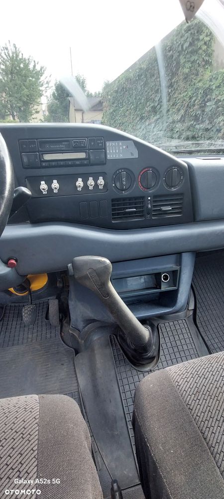 Mercedes-Benz Sprinter - 15