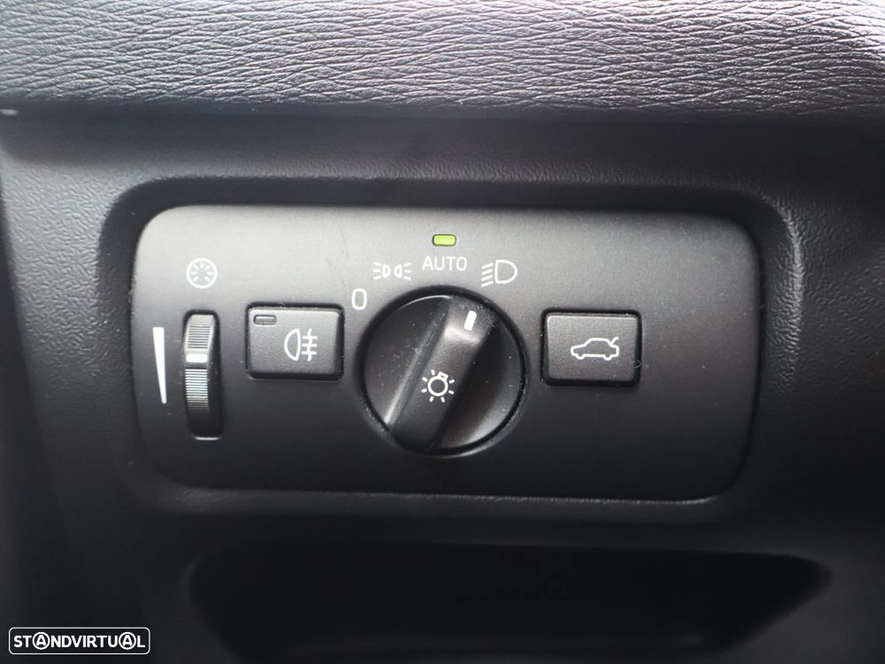 Volvo V40 D2 Kinetic - 15