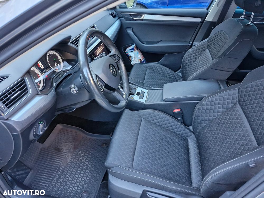 Skoda Superb 2.0 TDI DSG Ambition - 17