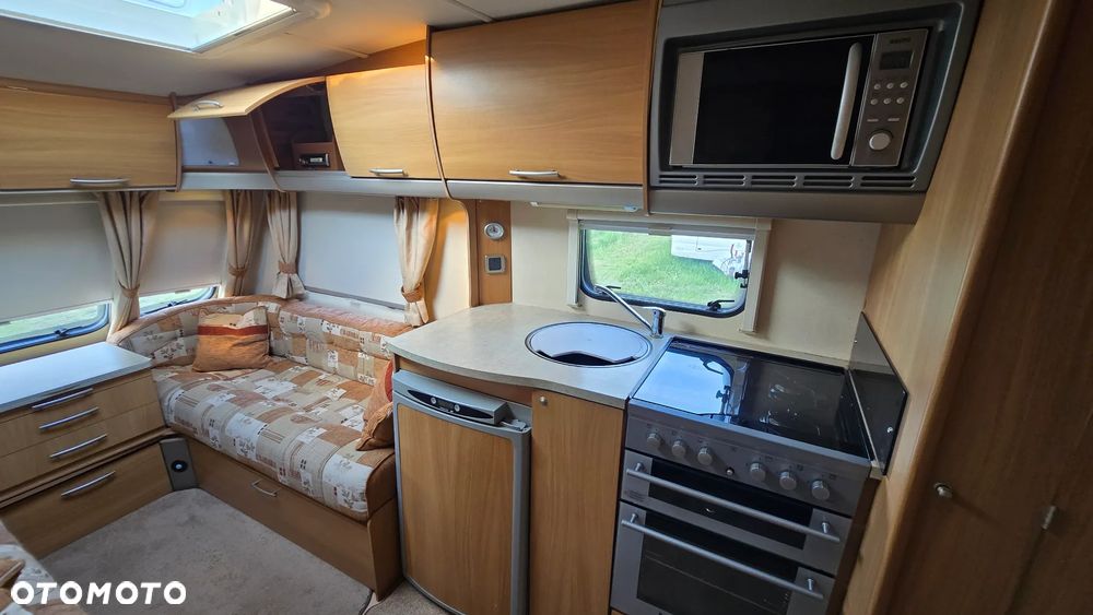 SWIFT CORNICHE - 18