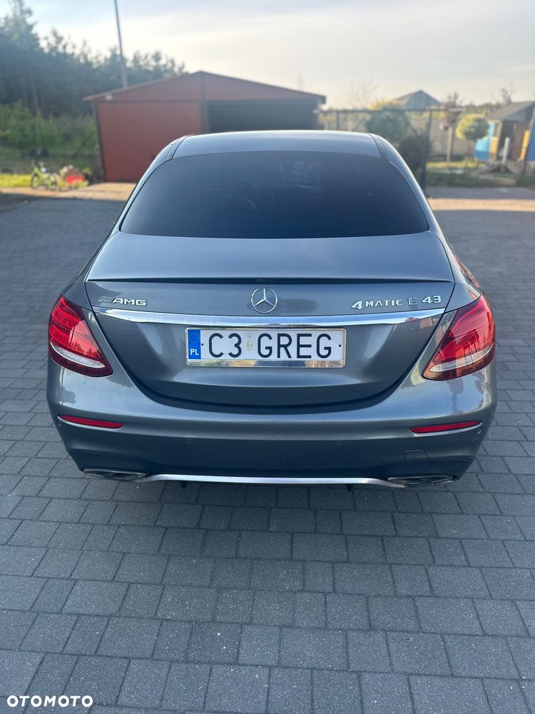 Mercedes-Benz Klasa E 43 AMG 4-Matic - 4