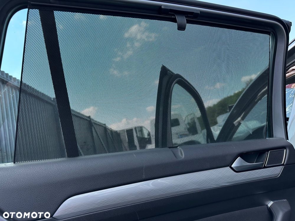 Volkswagen Passat Variant 2.0 TDI EVO Essence DSG - 22