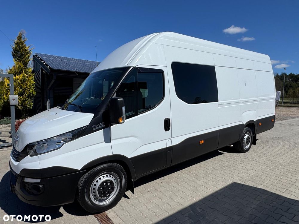 Iveco Daily 35S18 ‼️Hi-Matic Brygadowy 7 osobowy‼️Brygadówka‼️Doka‼️Tylko 57 tyś km Salon PL jak nowy - 23