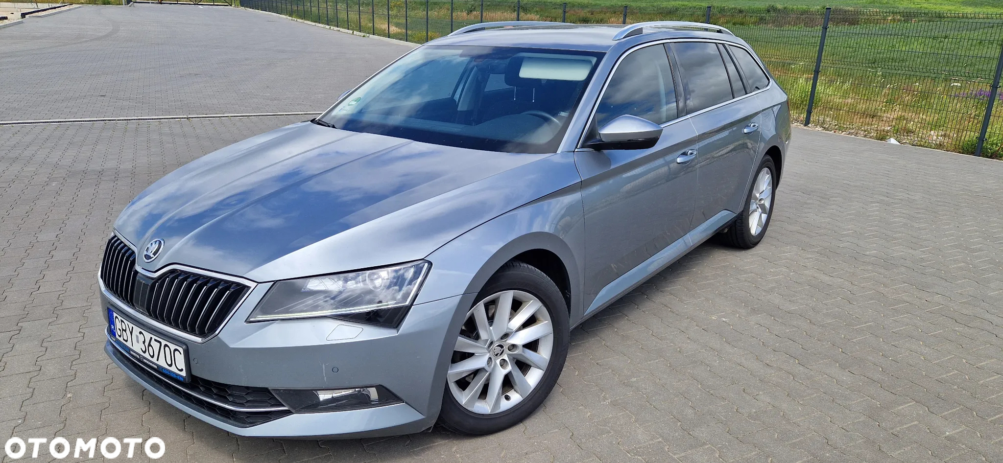 Skoda Superb 2.0 TDI Ambition DSG - 2