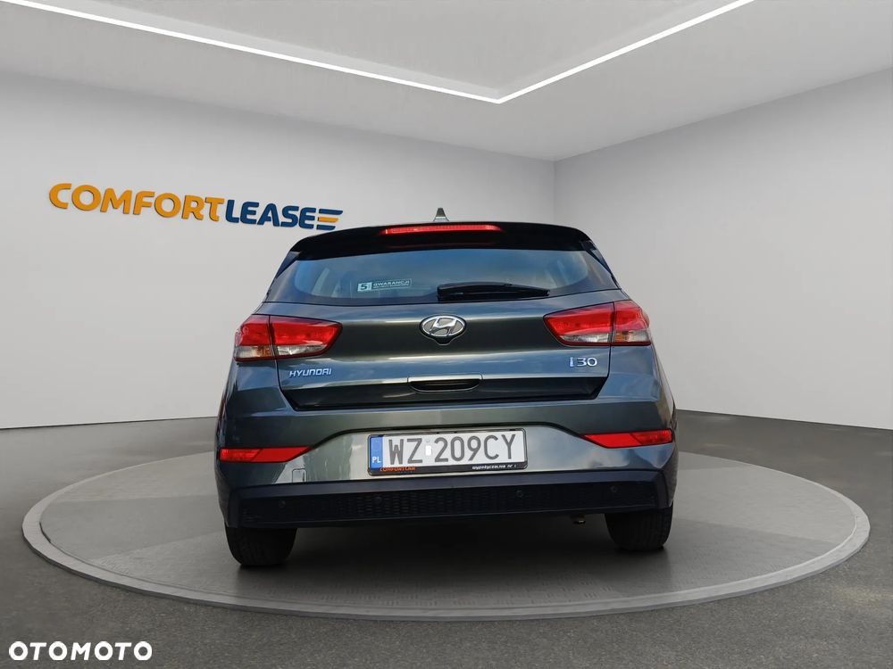 Hyundai i30 1.5 DPI Classic + - 4