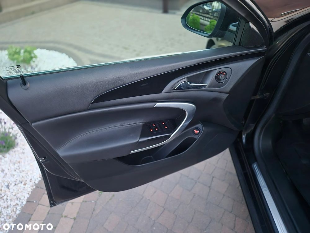 Opel Insignia 2.0 CDTI Design Edition - 28