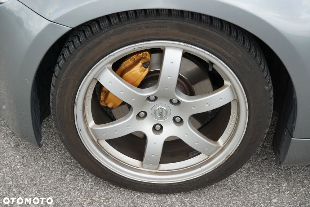 Nissan 350 Z - 18