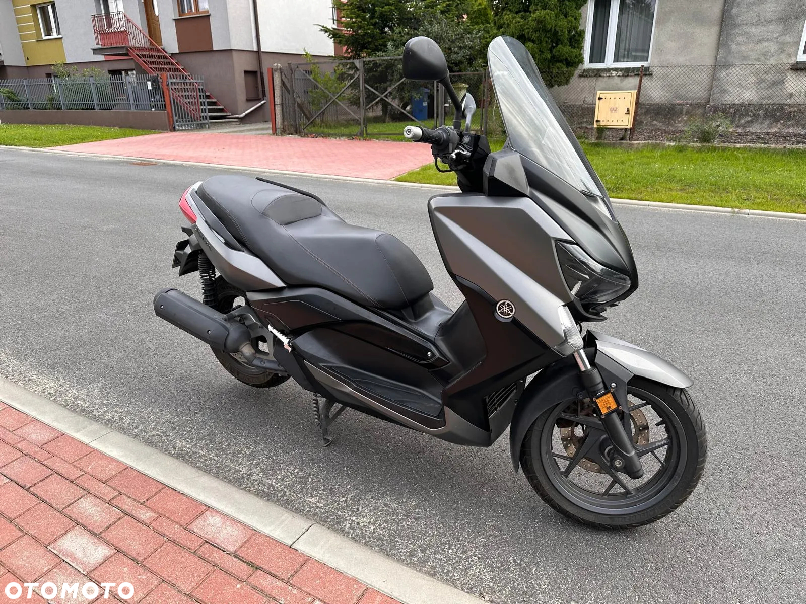 Yamaha X-max - 8
