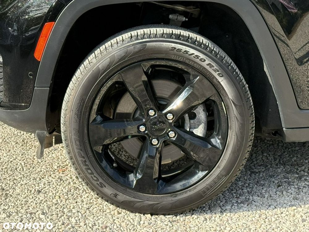 Jeep Grand Cherokee - 9