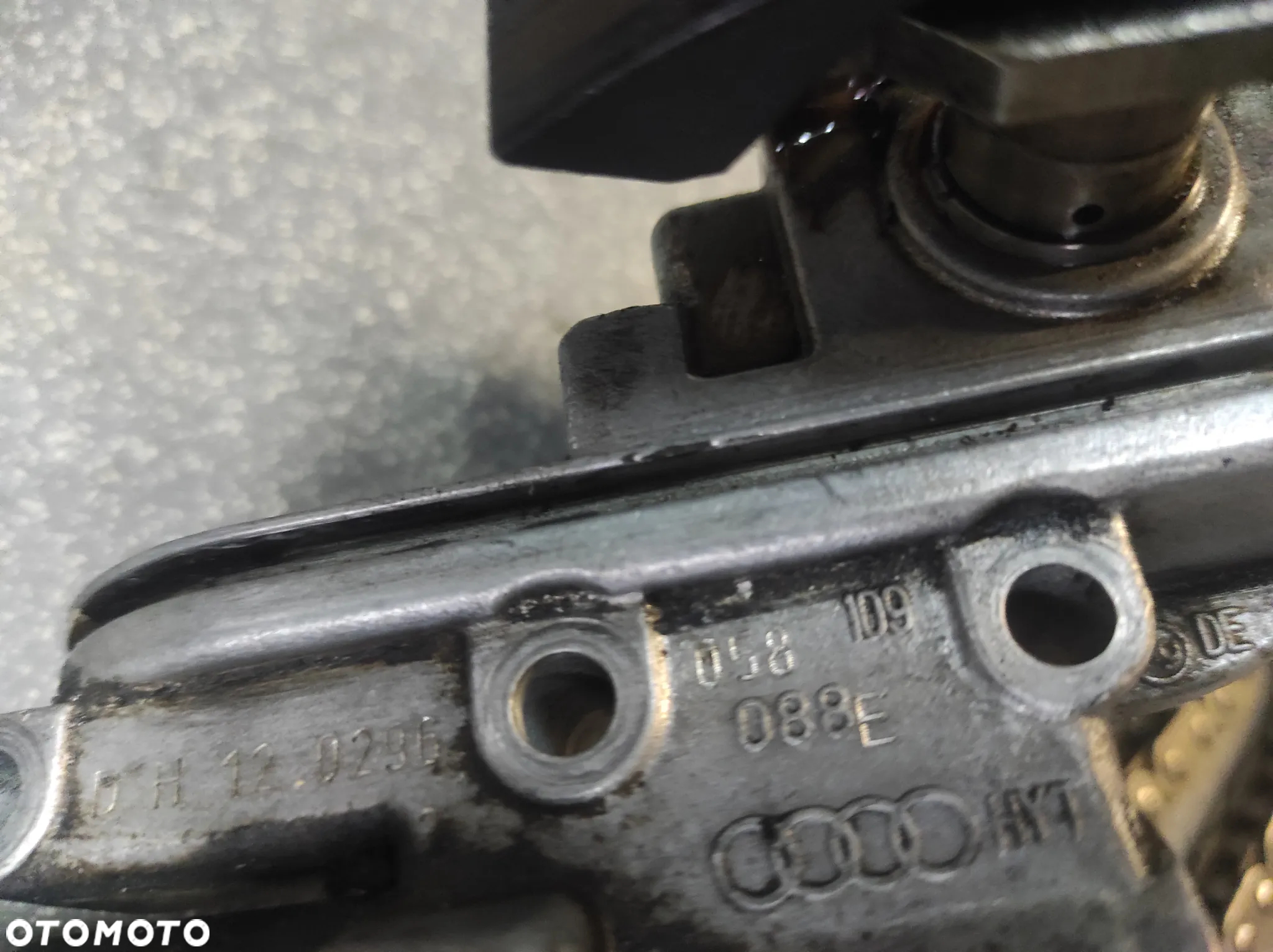 NAPINACZ ŁAŃCUCHA ROZRZADU 1.8 T FAZATOR ŁAŃCUCH REGULATOR FAZ ROZRZĄDU 058109088E WYSYŁKA !!! - 3