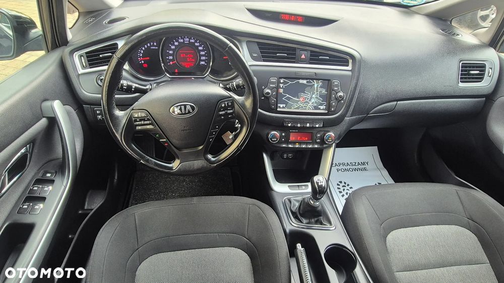 Kia Ceed 1.0 T-GDI ISG Dream-Team Edition - 23