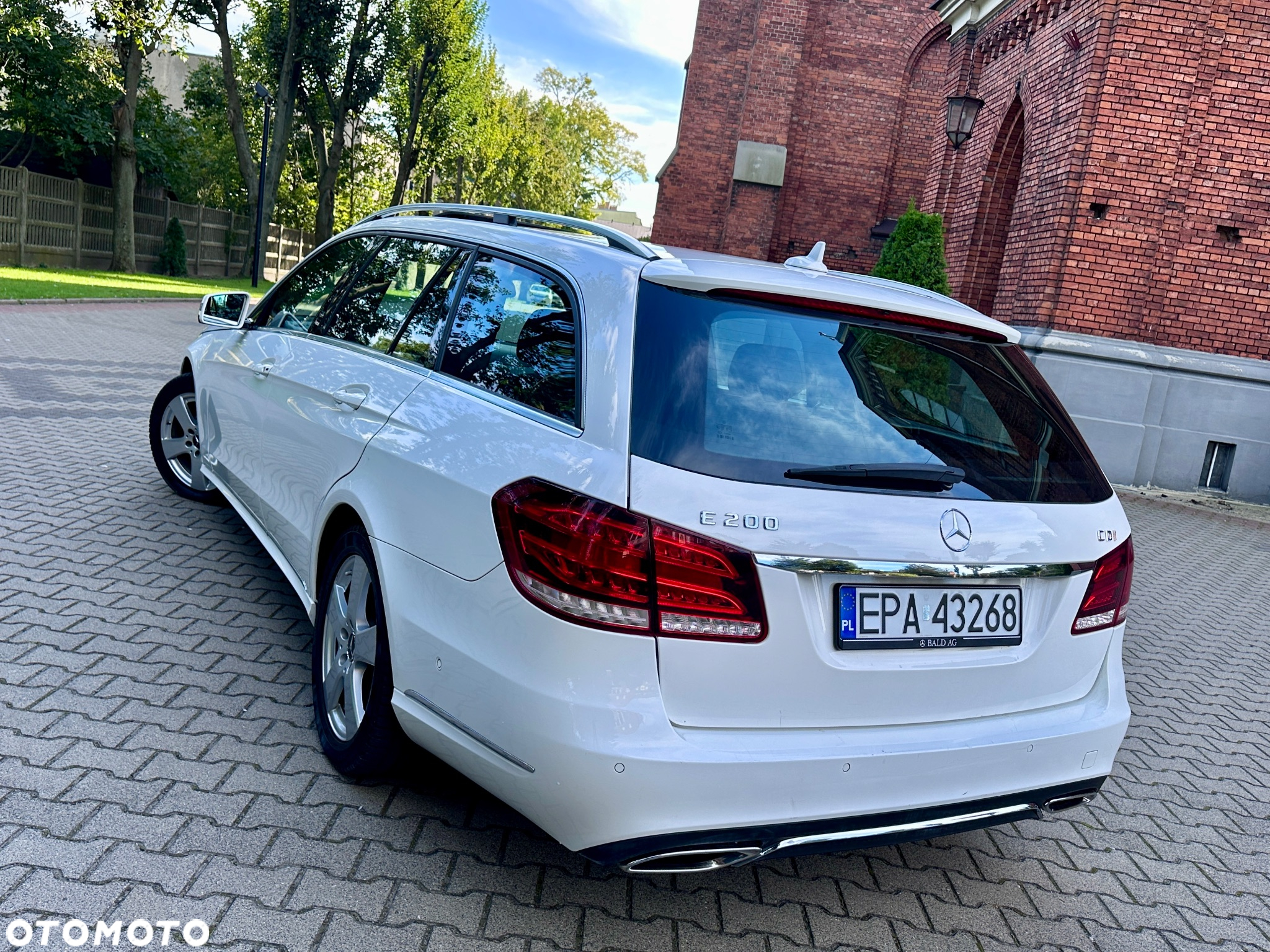 Mercedes-Benz Klasa E 200 CDI 7G-TRONIC - 3