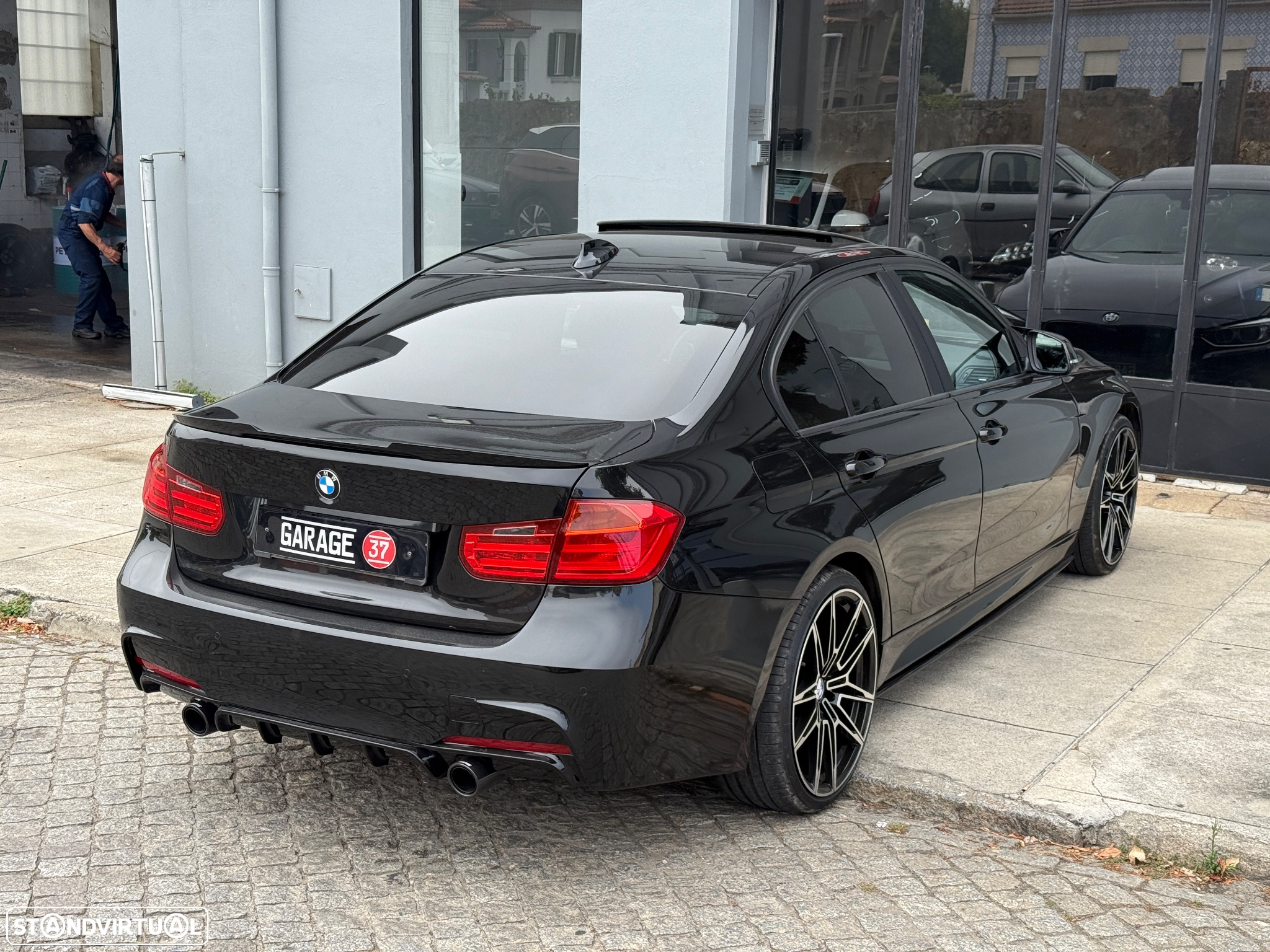 BMW 320 d Pack M - 10