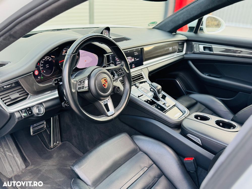 Porsche Panamera Turbo Executive - 18
