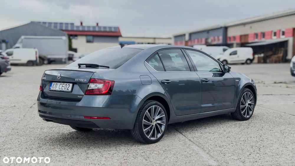 Skoda Octavia 2.0 TDI 4x4 L&K DSG - 14