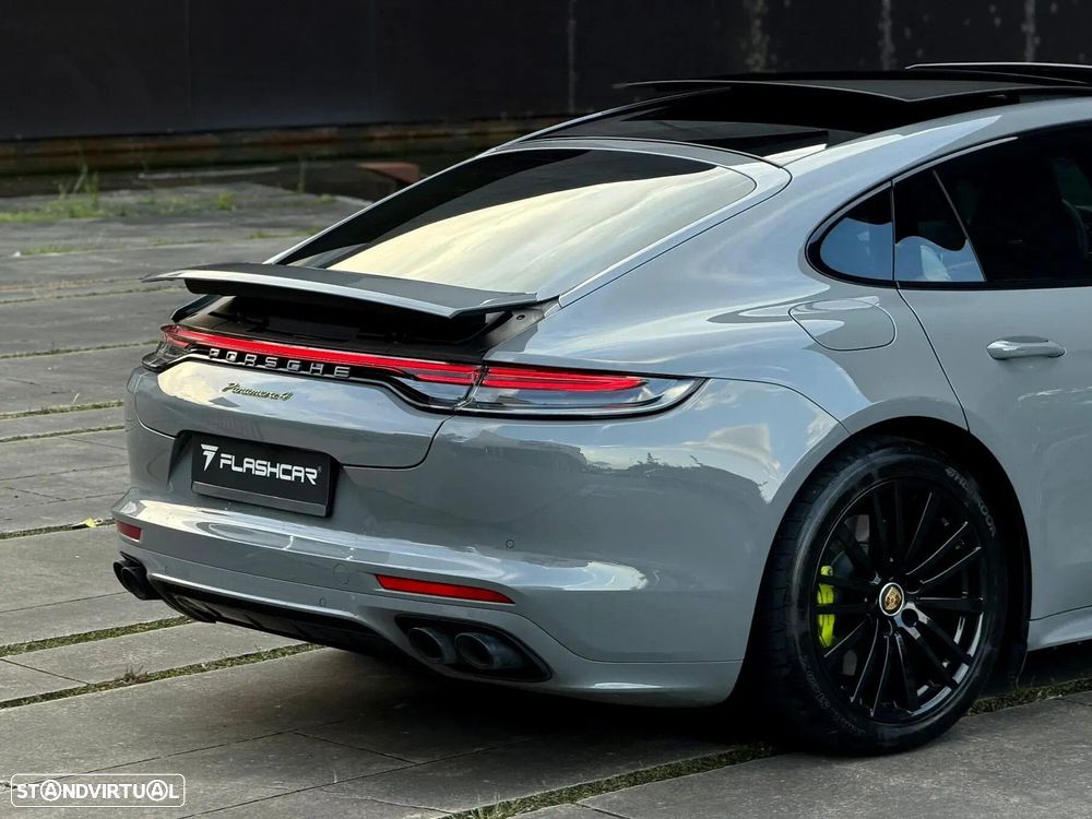 Porsche Panamera 4 E-Hybrid Platinum Edition com PDLS - 42