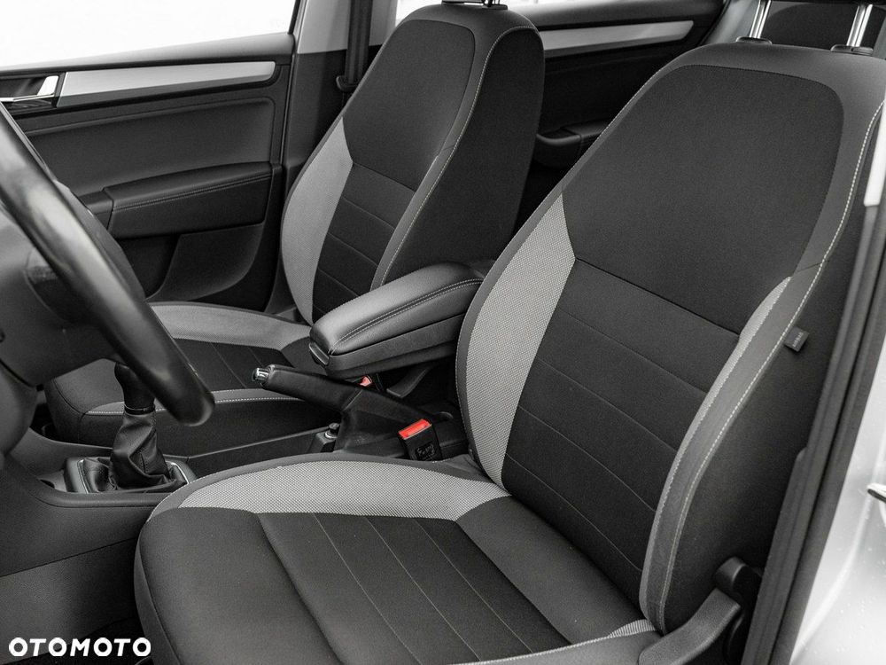 Skoda RAPID Spb 1.0 TSI Ambition - 15