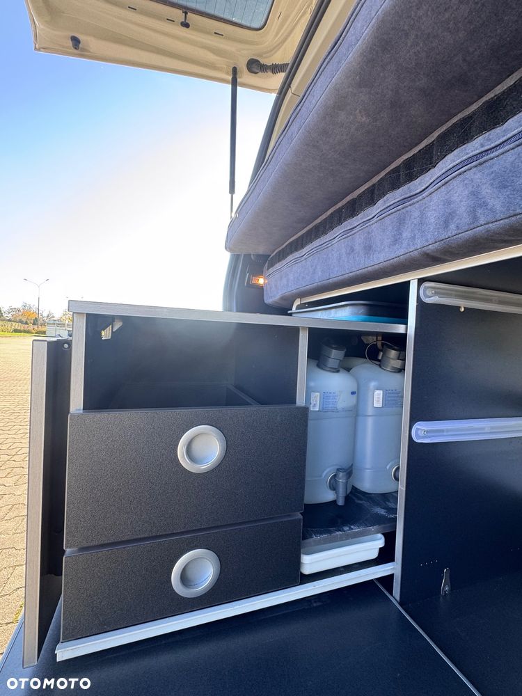 Volkswagen Multivan 2.0 TDI L1 Comfortline DSG - 10