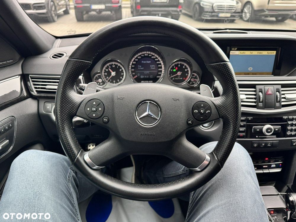 Mercedes-Benz Klasa E - 19