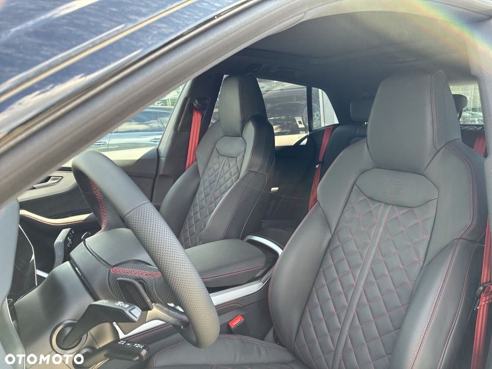 Audi Q8 - 12