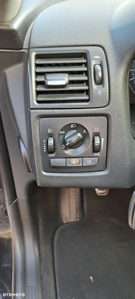 Volvo S40 D2 DRIVe R-Design - 11