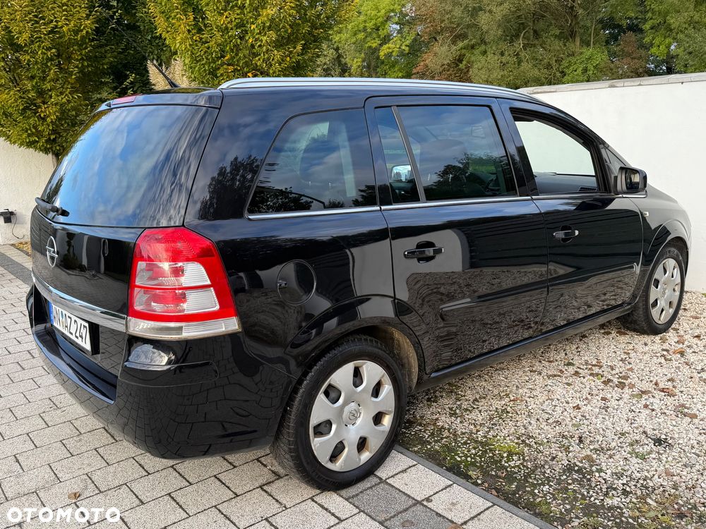 Opel Zafira - 36