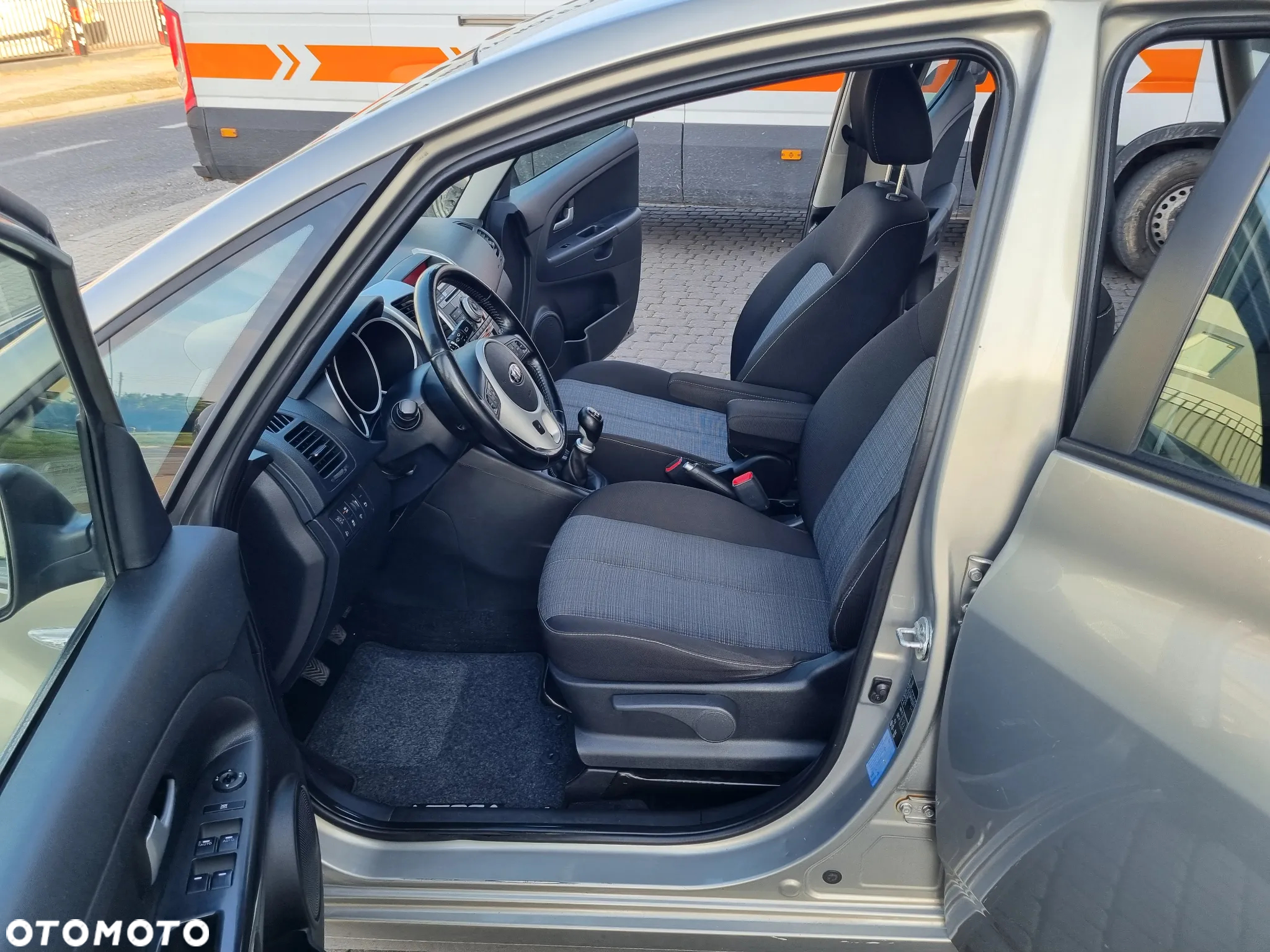 Kia Venga 1.4 CRDi 90 ISG Spirit - 5