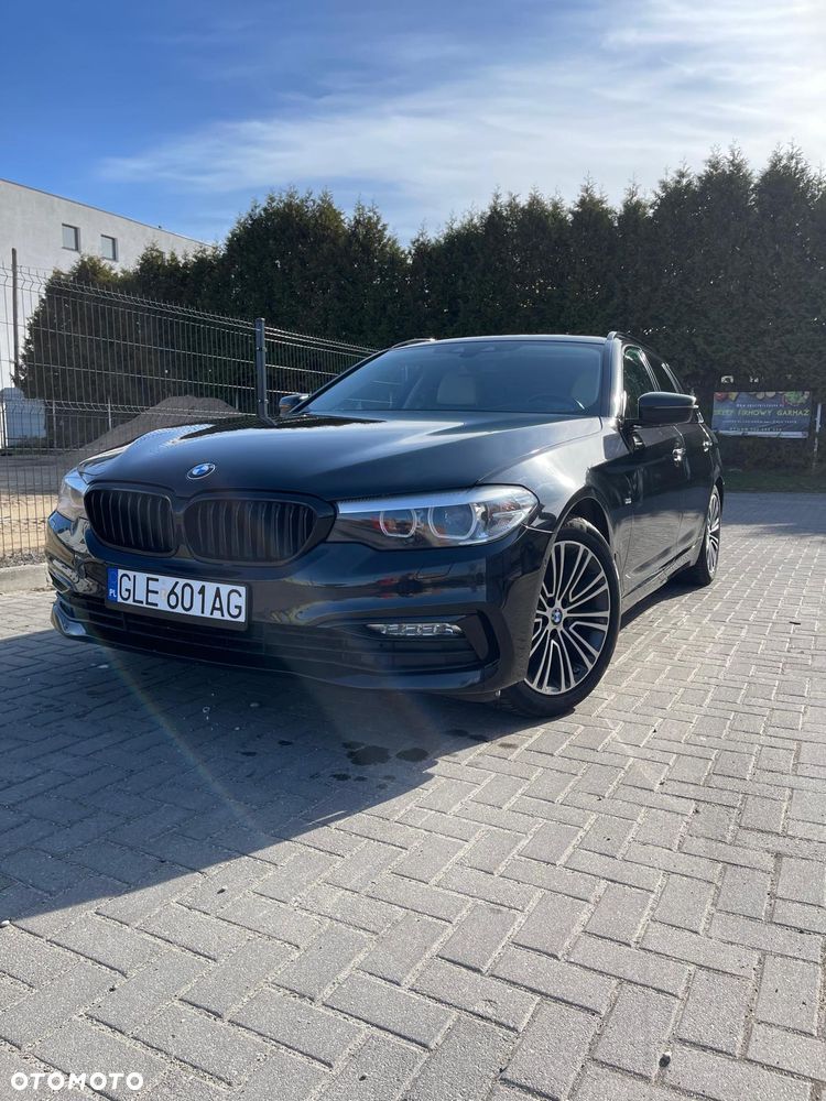 BMW Seria 5 520d Sport Line - 1