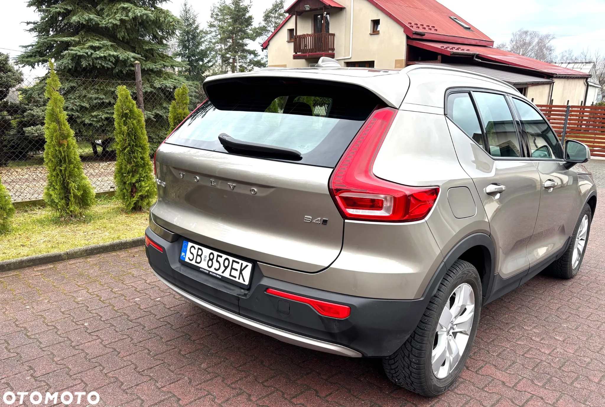 Volvo XC 40 - 4