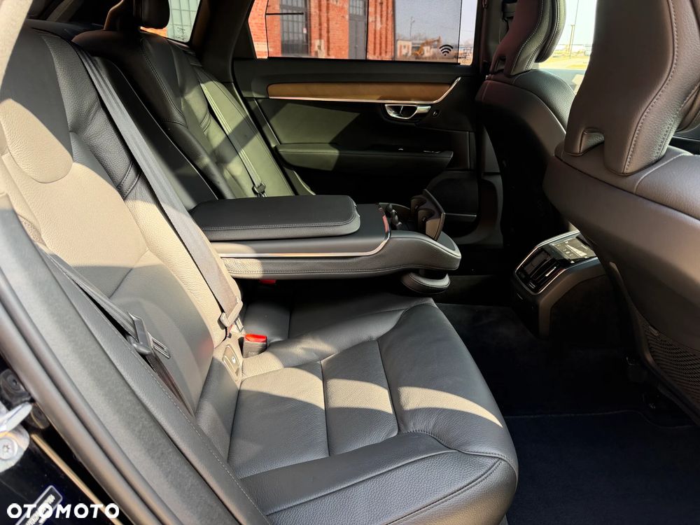 Volvo S90 - 19