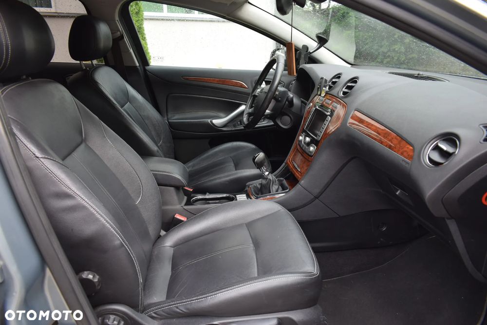 Ford Mondeo 1.8 TDCi Ghia - 9